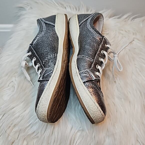 Josef Seibel Dark Metallic Grey Sneakers - Picture 3 of 8